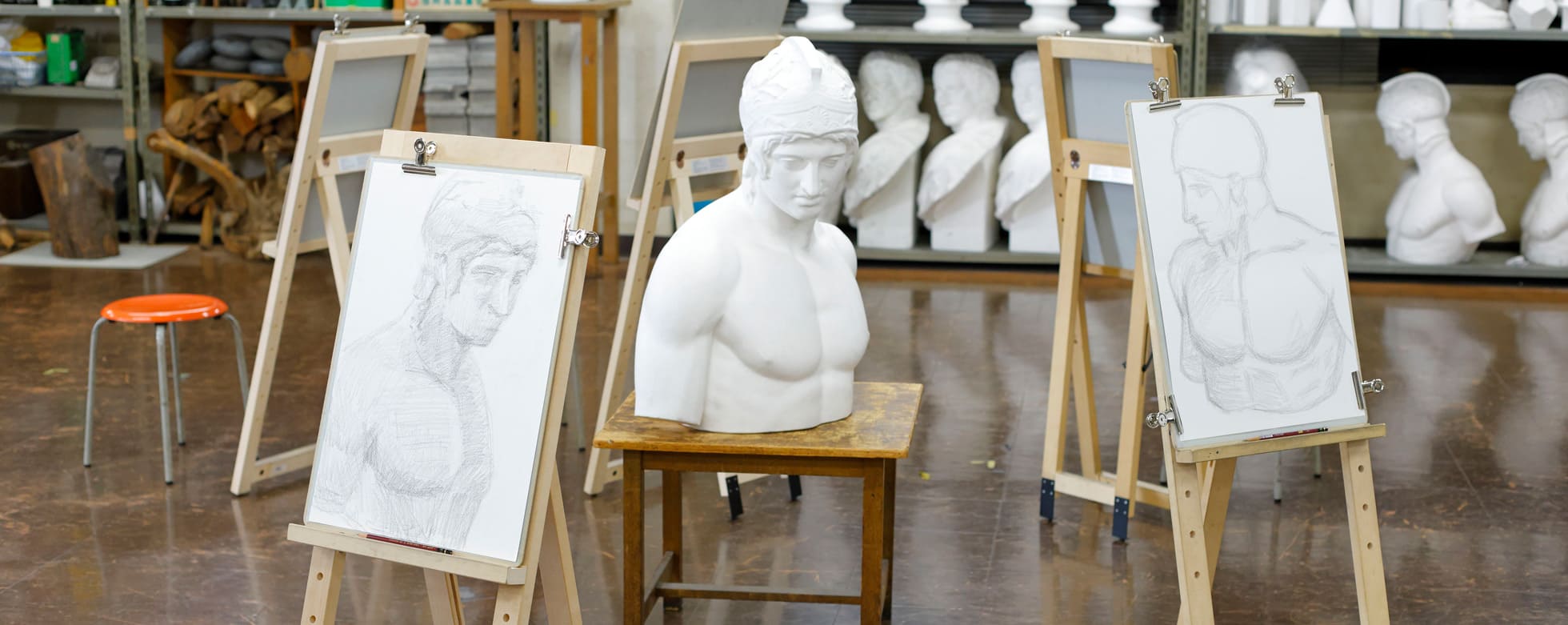 アトリエ（デッサン教室）