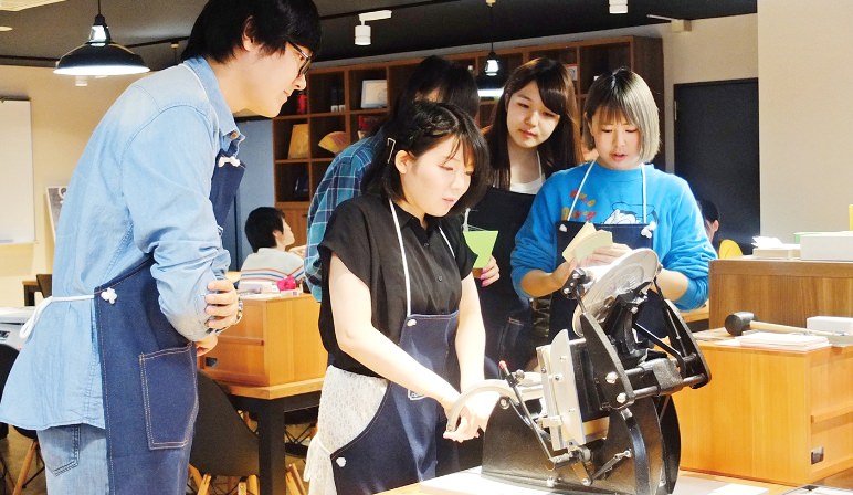 グラフィックデザイン実習（専攻別）1