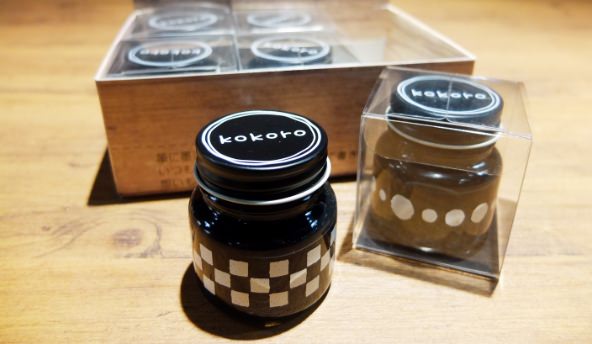 グラフィックデザイン実習（産学連携）3